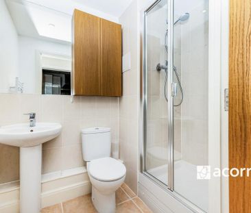 Studio to rent - Photo 6