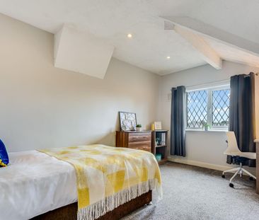38 HESSLE AVENUE Leeds - LS6 1EF - Photo 3