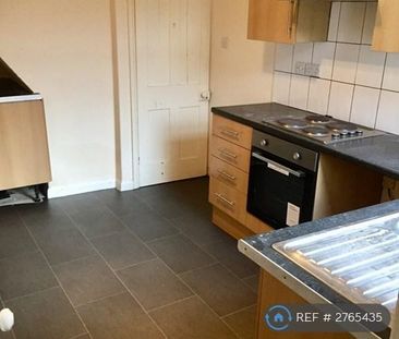 3 bedroom terraced house to rent - Photo 6