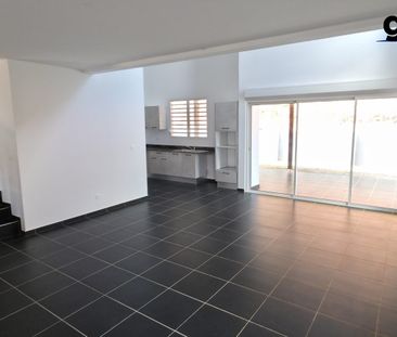 Location Maison 4 pièces 113m² MATOURY 97351 - Photo 2