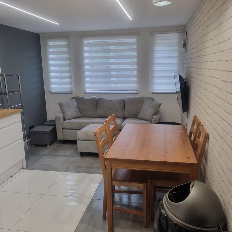 1 bedroom in a flat share to rent - Photo 1