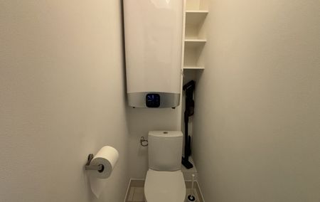 Location Appartement P1 Meublé + Parking rénové(e) Nimes - Photo 4