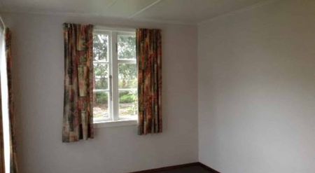 Lovely family home in Aramoho - Photo 4