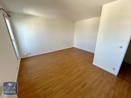 Location Appartement 1 pièce 30m² ELANCOURT 78990 - Photo 2