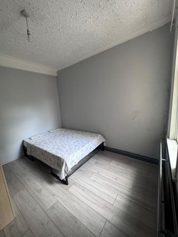 Room in a Shared House, Derby Road, E7 - Photo 5