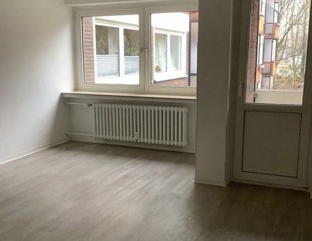 Herrliche 2-Raum-Wohnung mit Balkon im 1. OG - Foto 1