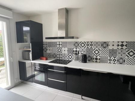 Location Appartement Meublé 17m² PESSAC 33600 - Photo 4