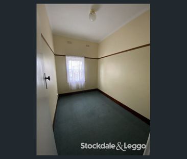 Family Home! - Photo 3