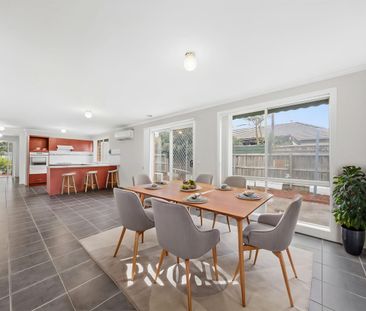 🏡 Spacious Family Living in Prime Location ✨ - Photo 2