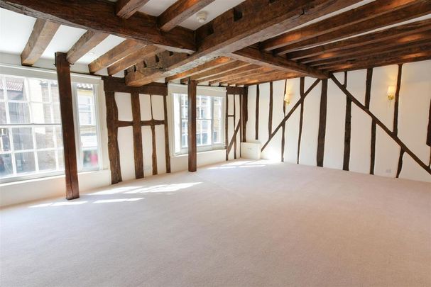 3 bedroom apartment to rent - Photo 1