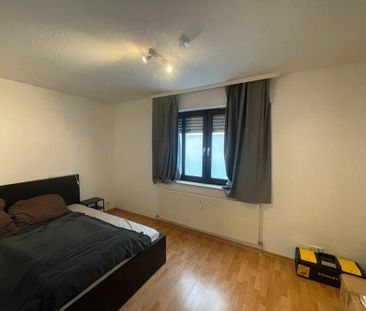 Charmante 2 Zimmer Wohnung in St. Johann - Foto 1