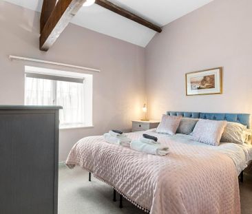 3 bedroom terraced house to rent - Photo 3