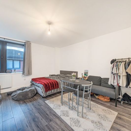 Catteshall Lane, Godalming, Surrey, GU7 - Photo 1