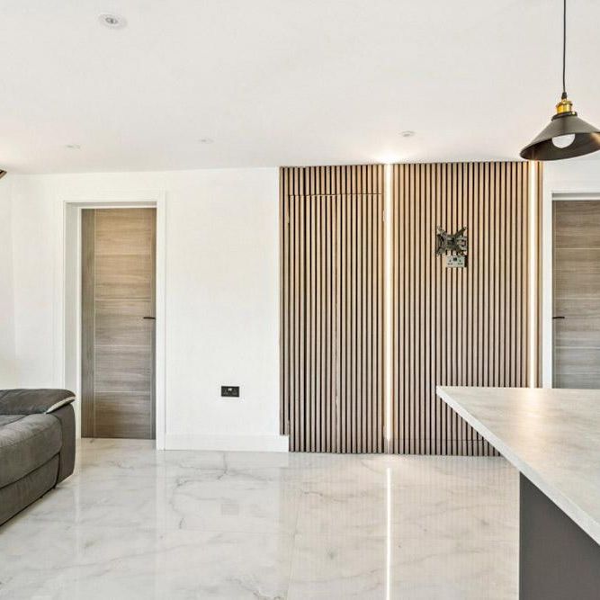 1 bedroom in a house share to rent - Photo 1