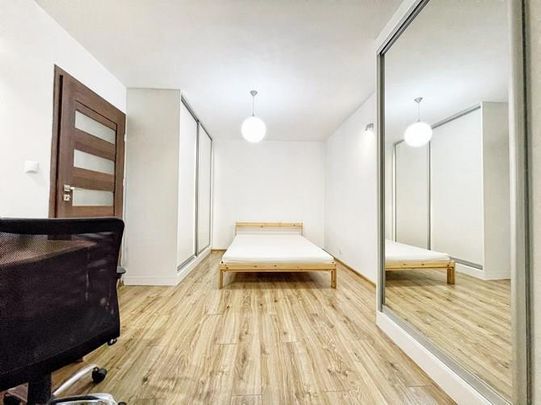 Warszawa Praga-Południe, Zgierska - Zdjęcie 1