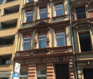 2 Zimmerwohnung mit separater Küche in schönem Altbau - Photo 1