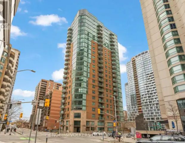 1403 - 445 LAURIER AVENUE W | 1403 - 445 LAURIER AVENUE W, Ottawa - Photo 1