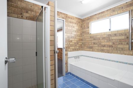 Cute and convenient location - Photo 5