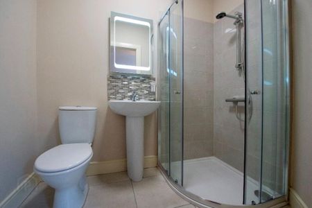 Apt 4 Carolan House, 56 Rossmore Drive, Belfast, BT7 3LA - Photo 2