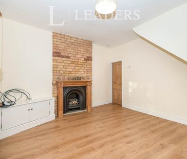 2 bedroom house to rent Rock Road, Stamford, PE9 - Photo 1