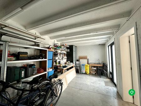 Instapklare gezinswoning met zonnige tuin, drie slaapkamers en garage te Sint-Andries - Photo 4