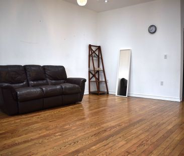 For Lease - 966 Dundas Street, Toronto, Ontario - Photo 1