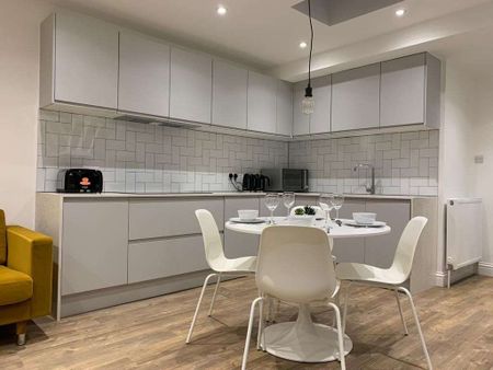 Hillcross Avenue Room 1 - Photo 5