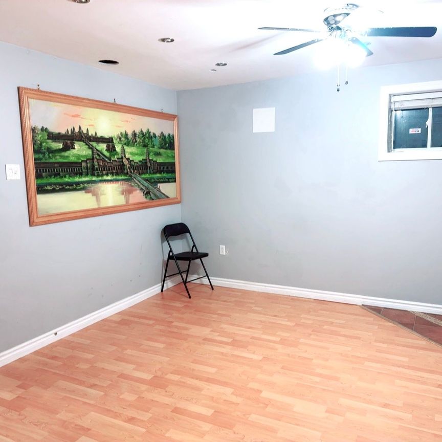 For Lease - 26 Rainbow Court Unit# Bsmt, Georgina, Ontario - Photo 1