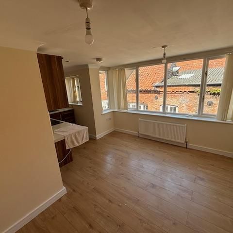 Norwich Street - Photo 1