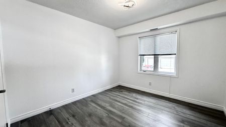 For Lease - 128 Aspen Springs Drive Unit# 105, Clarington, Ontario - Photo 3