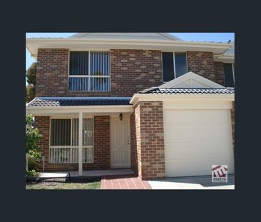 IDEAL CENTRAL LOCATION! - Photo 2