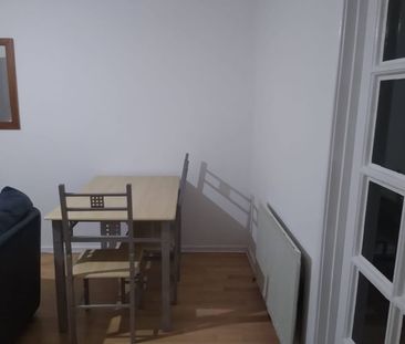 3 Bed Semi-Detached House, Eastpark Close, M13 - Photo 4