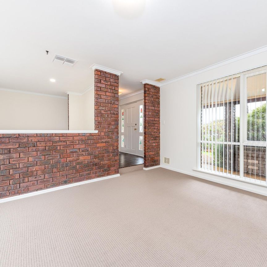 118 Regency Drive - Photo 1