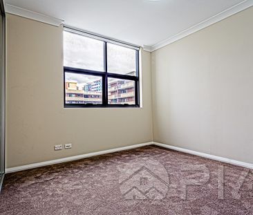 Superior Modern 1 bedroom Gas & Electrical Bills included!!! - Photo 4