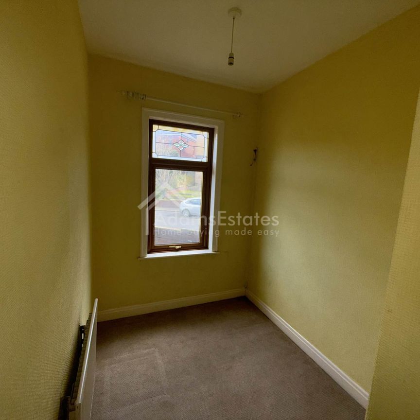 Price £1,000 pcm - Available Now - Unfurnished - Photo 1