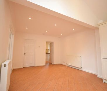 4 bedroom detached bungalow to rent - Photo 3