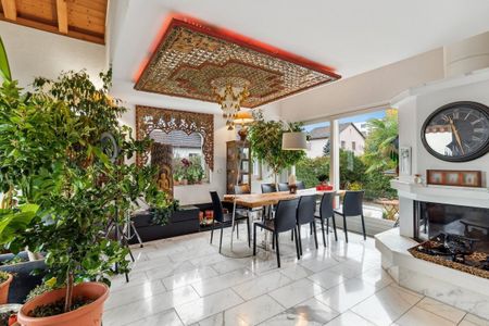 Exklusives, ruhig gelegenes Einfamilienhaus mit Pool zur Langzeitmiete - Photo 2