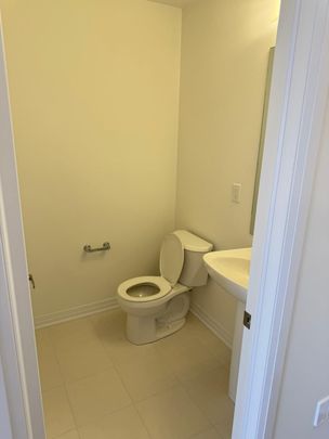 For Lease - 39 Gunnel Road, Welland, Ontario - Photo 1