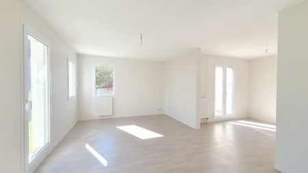 Maison de 98 m² – 3 chambres avec petit jardin - Photo 3