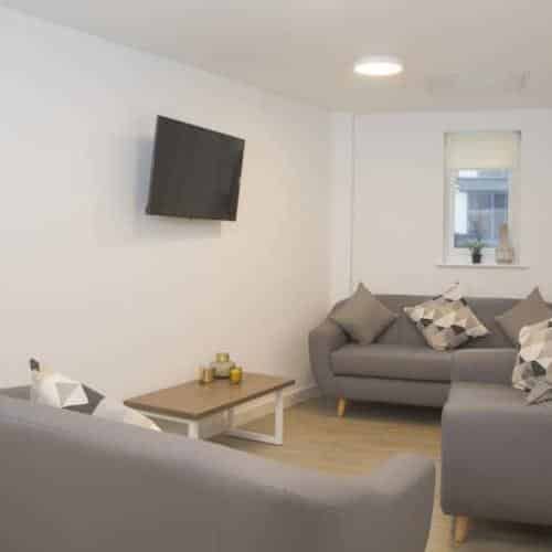 Ensuite Room - Photo 1