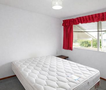 3 bedroom home in Manurewa! - Photo 4