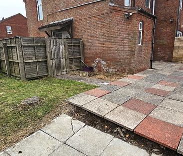 20 Vionville Rise, Dundonald, Belfast, BT5 7SF - Photo 4