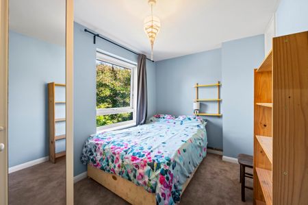 Arundel Close, SW11, London - Photo 4