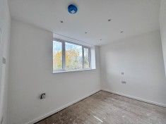 2 bed Flat for Rent - Photo 4