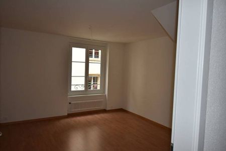 City center, within walking distance of all amenities, large 3.5-room apartment on the 2nd floor - Photo 4