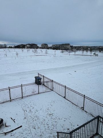 Sylvan Lake 3 Bedroom Newer Townhome – Available Immediately - Photo 5