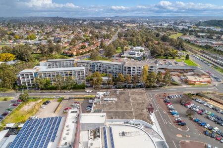 Bright and Stunning! - Photo 2