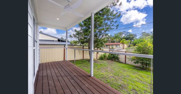 Welcome to 6A Anchusa Street, Kingston – a beautifully maintained residence offering comfort, style, and convenience. - Photo 1