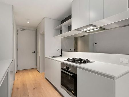 105/75 Palmerston Crescent, South Melbourne - Photo 3