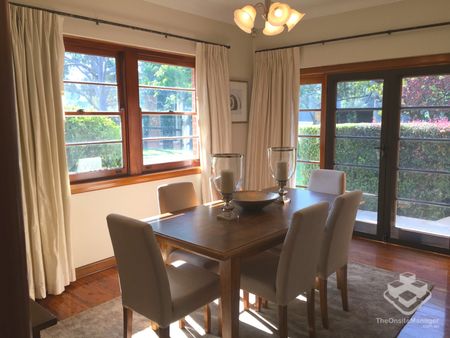 Beautiful, Spacious and Comfortable Family Living - Photo 3